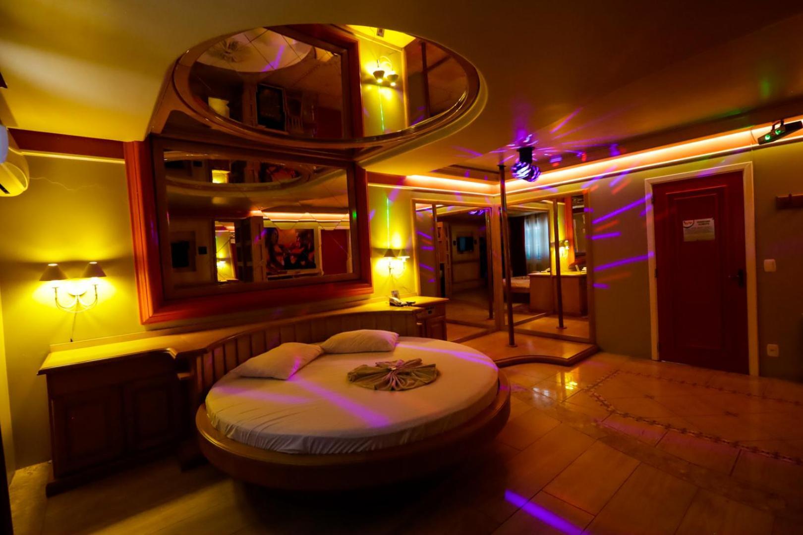 Avenida Hotel del amor Gramado